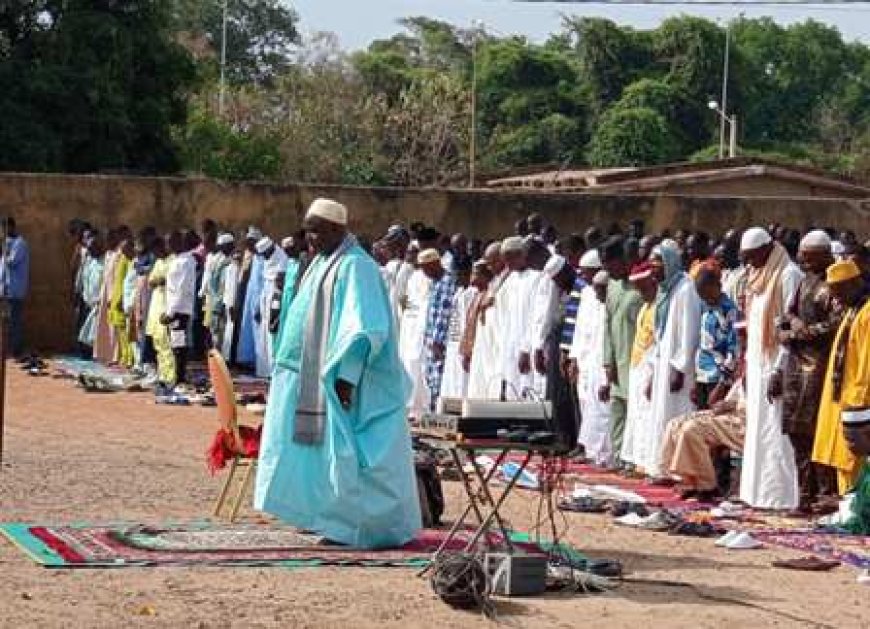 SINEMATIALI : Comment les fidèles musulmans ont célébré la fête de l’Aïd-el-Fitr ?