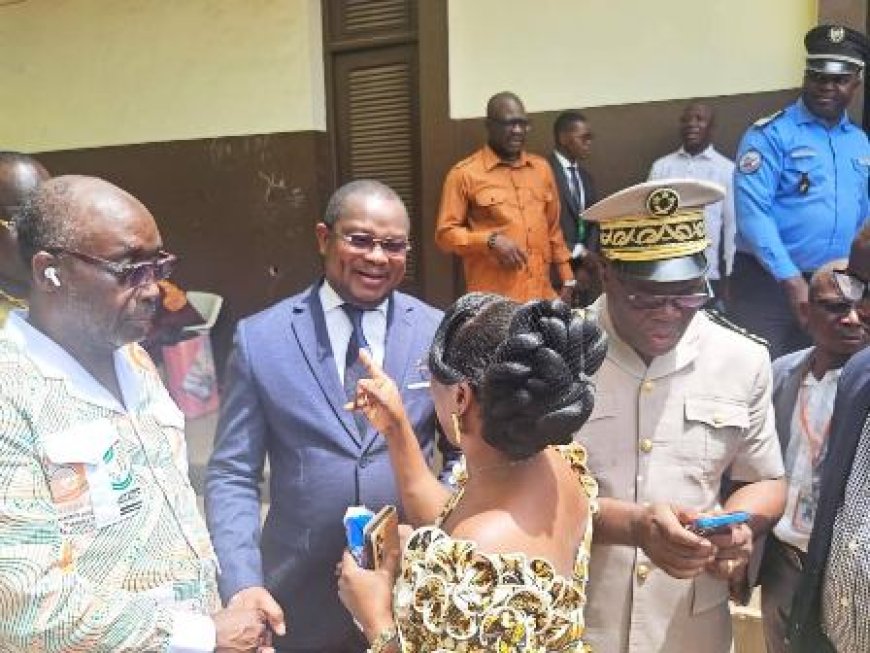 Bounkani : Dr Michel Noufé booste les capacités numériques du Lycée Moderne et du CIO de Bouna