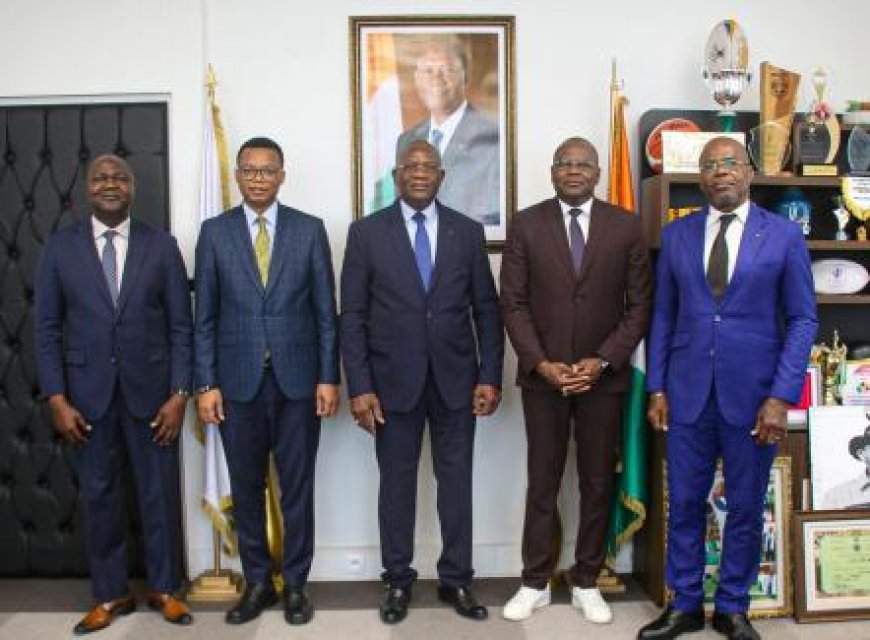 DIPLOMATIE SPORTIVE : Le Ministre Adjé Silas METCH échange avec le Directeur du Département Management de l’Universités Senghor