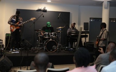 Abidjan Jazz Fusion -Acte 2 : Quand le saxophone épouse le pinceau