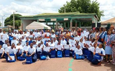Séguéla : Fatko Internationale remet des Prix d’Excellence Hamed Bakayoko à des élèves méritantes