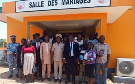 SINÉMATIALI : Mise en œuvre de la politique de lutte contre le VIH/sida - des timbres mis à la disposition des populations