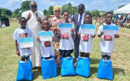 Kpapékou : 30 élèves célébrés lors de la toute première Journée de l’Excellence de l’EPP catholique