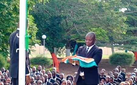 La descente du drapeau, une tradition pérennisée au CAFOP Supérieur de Yamoussoukro