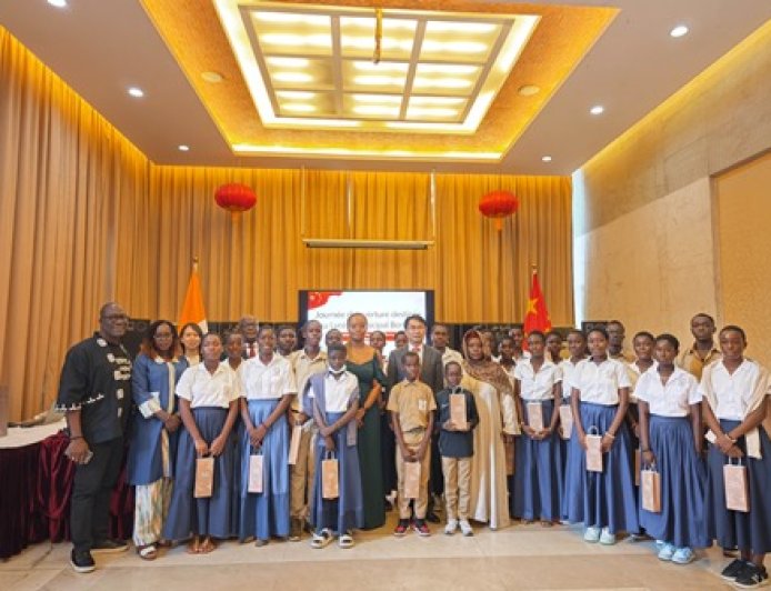 L'Ambassade de Chine à Abidjan ouvre ses portes à la jeunesse ivoirienne
