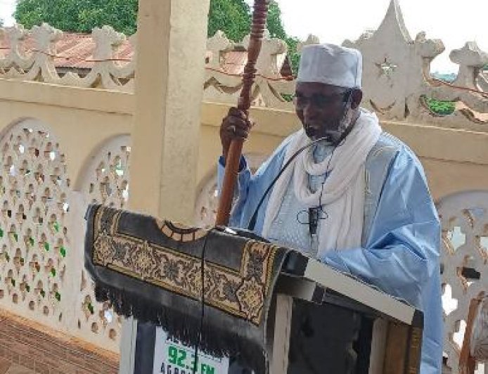 Agboville/Tabaski 2026 : L’imam Diarra Ibrahim Kalilou prêche la paix, la solidarité et le vivre-ensemble