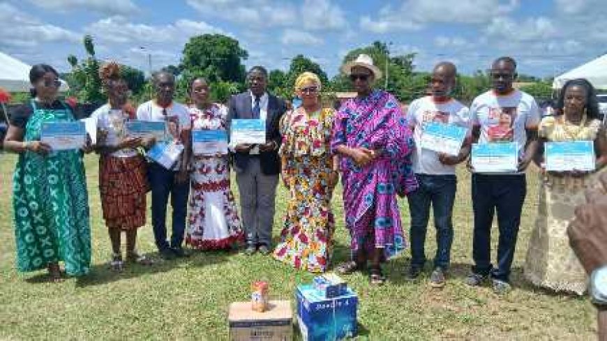 Kpapékou : 30 élèves célébrés lors de la toute première Journée de l’Excellence de l’EPP catholique