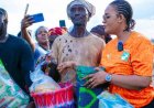 Port-Bouët : La Fondation Nina Bley apporte son soutien aux victimes du déguerpissement avec 2000 kits de solidarité