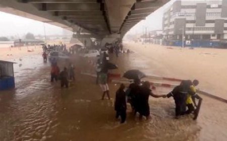 Abidjan sous les eaux : Un lundi matin au rythme de la pluie