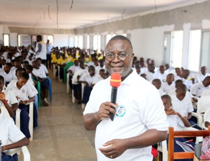 Didier Kouakou (UGP-PCELFI) : « Les jeunes filles aspirent à construire leur propre avenir.  Notre mission est de leur donner des outils… »