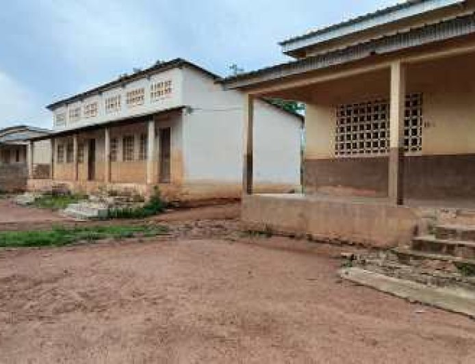 Niéméné : 100 % de réussite au CEPE, mais des écoles au bord de la ruine