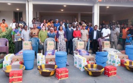 Drame de Niangon-Adjamé : La Première Dame Dominique Ouattara au chevet des familles sinistrées