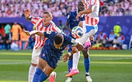 Paraguay – France : Les Bleus rejoignent le Maroc en quarts