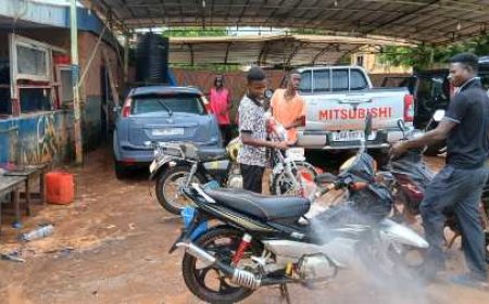 Gagnoa : à 15 ans, Kouassi Ange fait de ses vacances une école du courage
