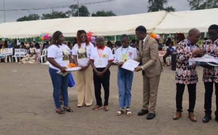 Fenacmis 2026 : Le Prix Marthe RABBIOSI célèbre l'excellence du théâtre scolaire à Yamoussoukro