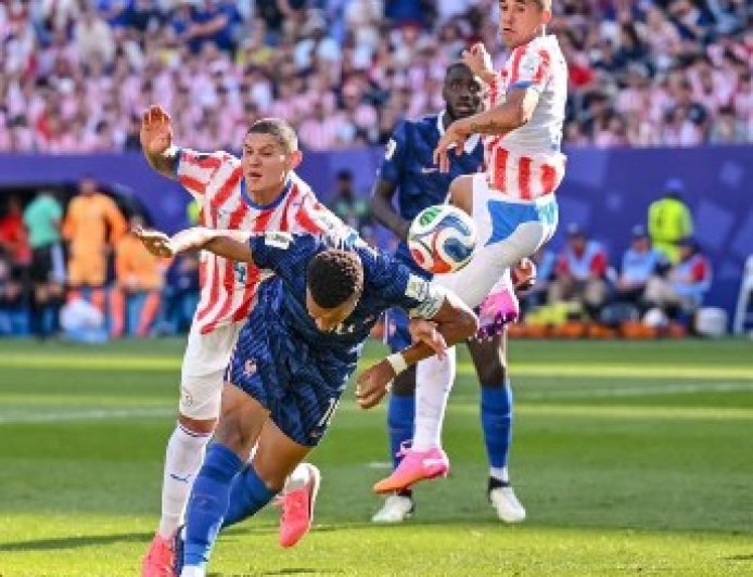 Paraguay – France : Les Bleus rejoignent le Maroc en quarts