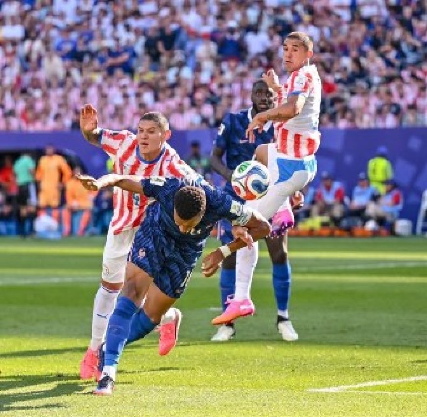 Paraguay – France : Les Bleus rejoignent le Maroc en quarts