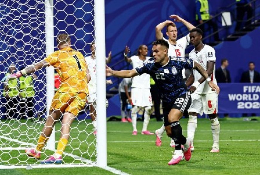 Messi propulse l'Argentine en finale : L'Angleterre sortie (2-1)