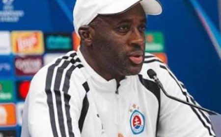 Yaya Touré entre dans l’histoire : La légende ivoirienne qualifie le Slovan Bratislava en Ligue des Champions