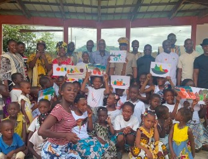 Man / Atelier de restitution des « Vacances aérées » :  Les enfants à l’école de la culture