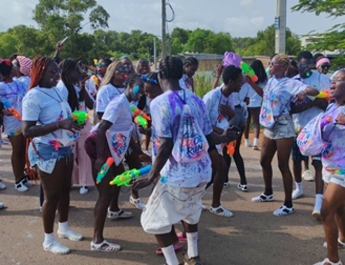 Climbié Color Run : Assinie-Mafia emportée par une déferlante de couleurs et de ferveur