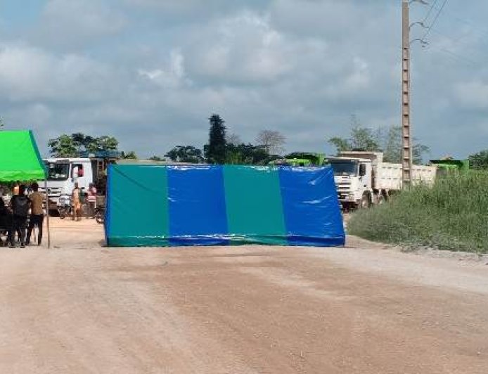 Braffouéby : Les jeunes barricadent la carrière chinoise et exigent 100 millions d'impayés