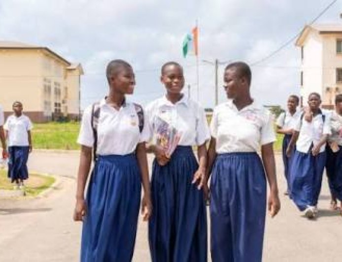 Rentrée scolaire 2026-2027 : Le ministère veut renforcer la discipline vestimentaire dans les établissements