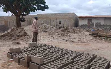Bayota : Le COGES mobilise les communautés pour moderniser un groupe scolaire vieux de 76 ans