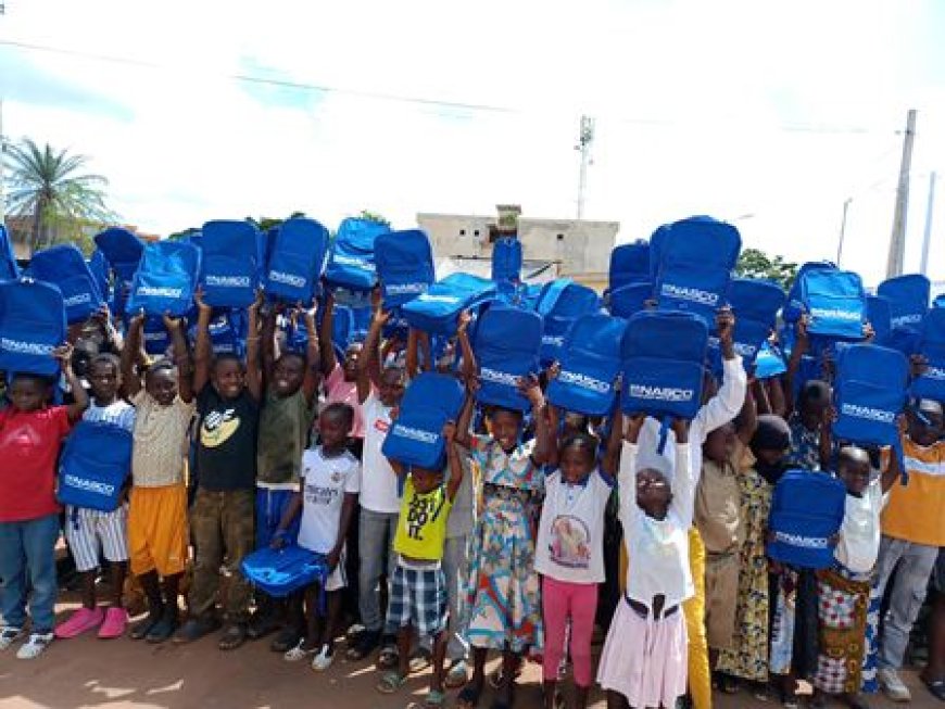 Korhogo : Le ministre AM’S distribue plus de 500 kits dans les écoles primaires de la commune