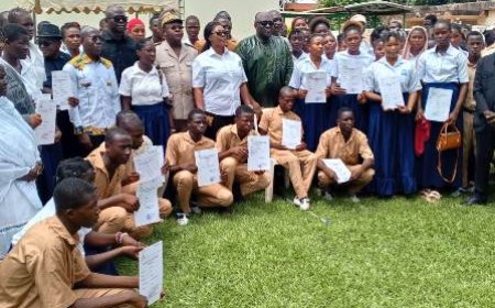 Séguéla : Le Conseil Régional du Worodougou soutient 312 élèves avec des prises en charge scolaire
