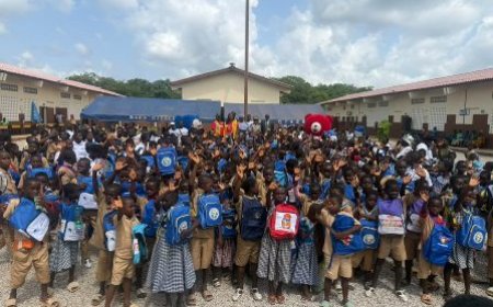 Sola-Boni Broukro – Éducation : N’Klo Bakan échange 550 sacs de riz contre des sacs scolaires