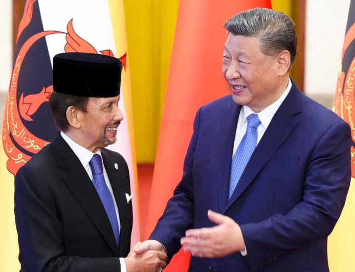 Le président chinois et le sultan de Brunei échangent leurs félicitations à l'occasion du 35e anniversaire de l'établissement des relations diplomatiques