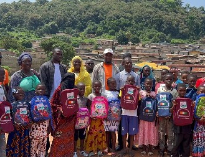 MAN : Agir ensemble pour man distribue plus de 1 000 kits scolaires aux enfants démunis