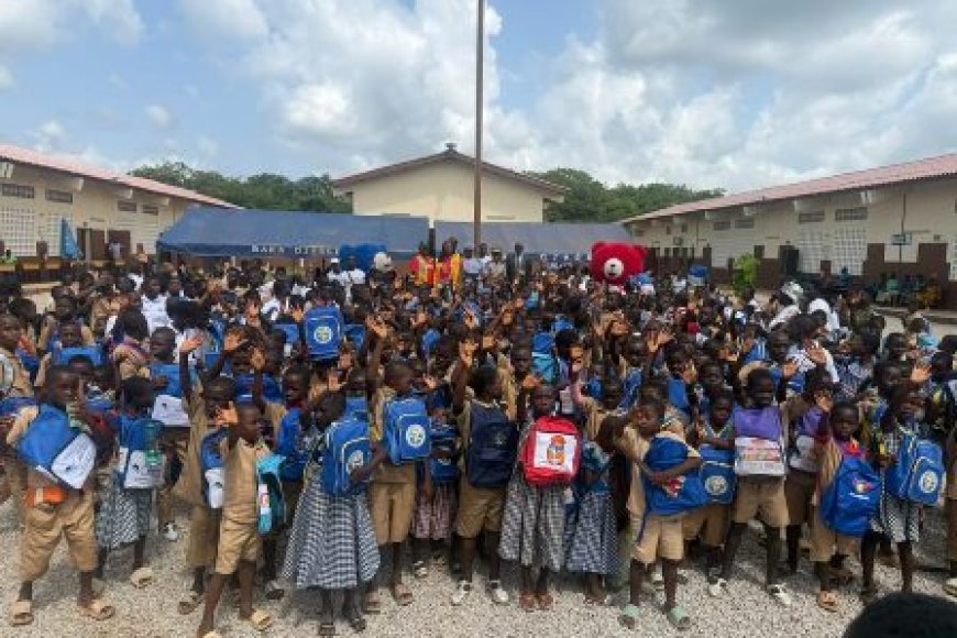 Sola-Boni Broukro – Éducation : N’Klo Bakan échange 550 sacs de riz contre des sacs scolaires