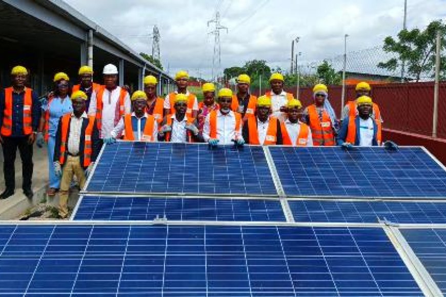 Energie solaire : Former les journalistes et les enseignants pour faire basculer l’opinion