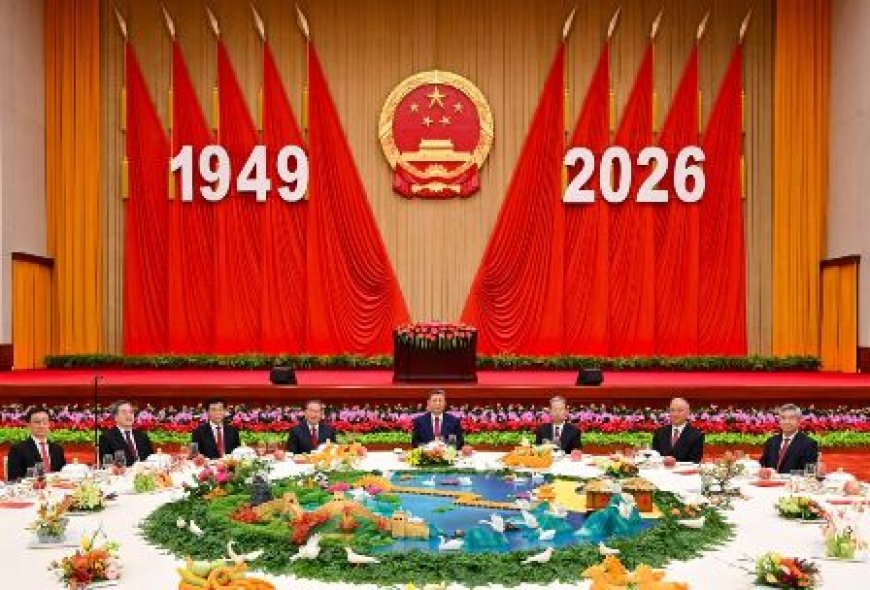 Xi Jinping appelle à une confiance inébranlable et à avancer d'un pas assuré au service du renouveau national de la Chine