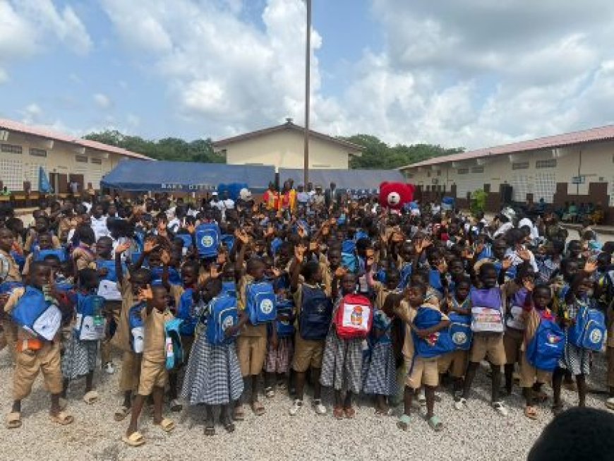 Sola-Boni Broukro – Éducation : N’Klo Bakan échange 550 sacs de riz contre des sacs scolaires
