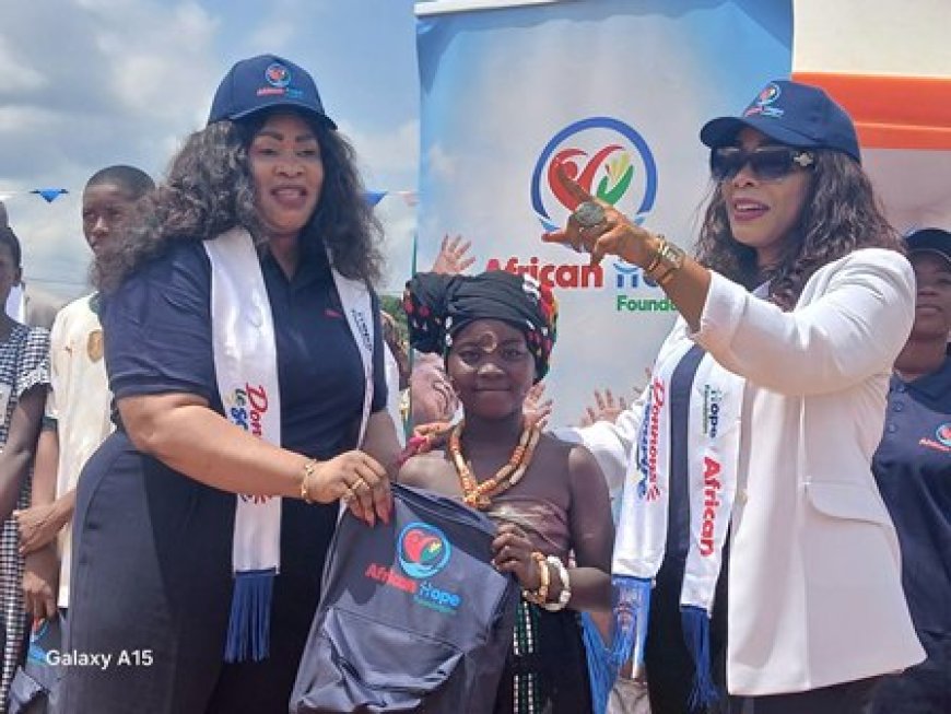 Abengourou : 500 kits scolaires offerts aux élèves du Groupe scolaire Boko Kouao Eugène