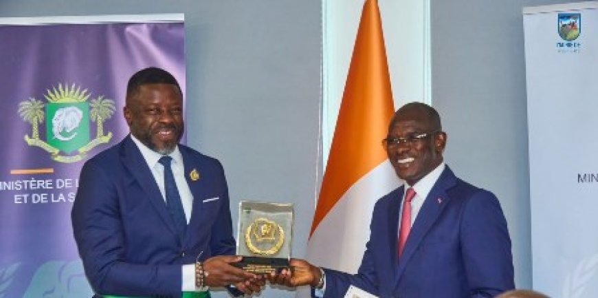 Prix National d’Excellence 2026 : M’Bahiakro à l’honneur, son maire décroche la 3ᵉ place
